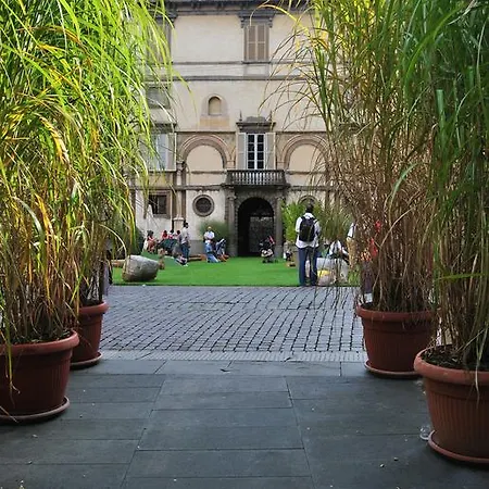 לינה וארוחת בוקר Palazzo Roncalli *