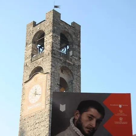 Palazzo Roncalli ברגמו
